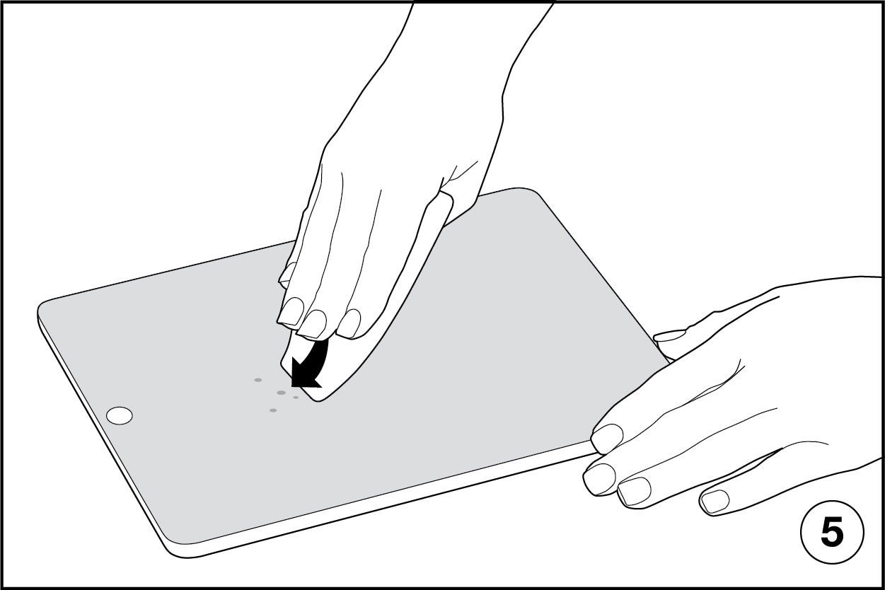 Illustration of applicator pushing air bubbles out to edge of screen protector